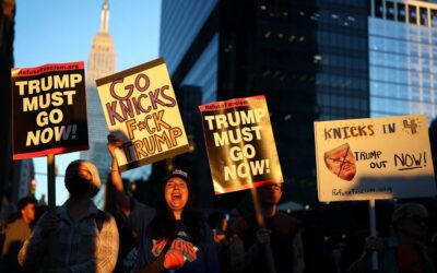 Trump booed during Knicks loss at Madison Square Garden