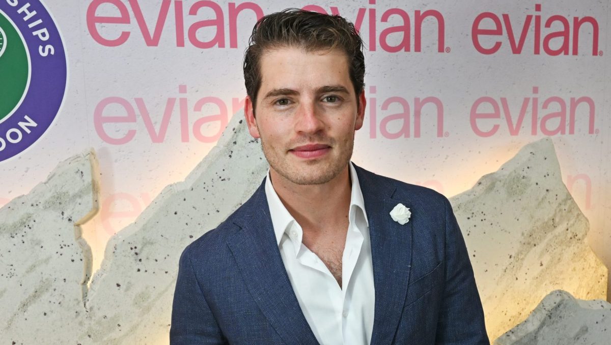 Gregg Sulkin: 5 Facts About the ‘Wizards’ Star