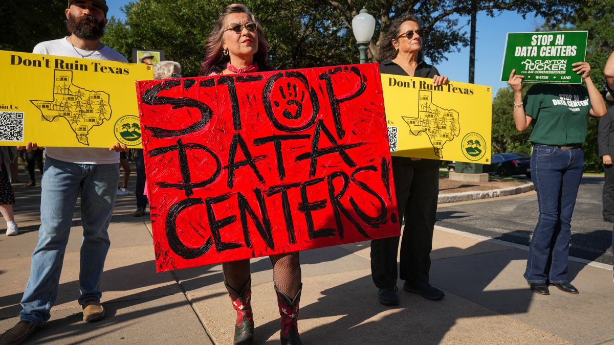 Texas Governor Halts Data Center Expansion Plans