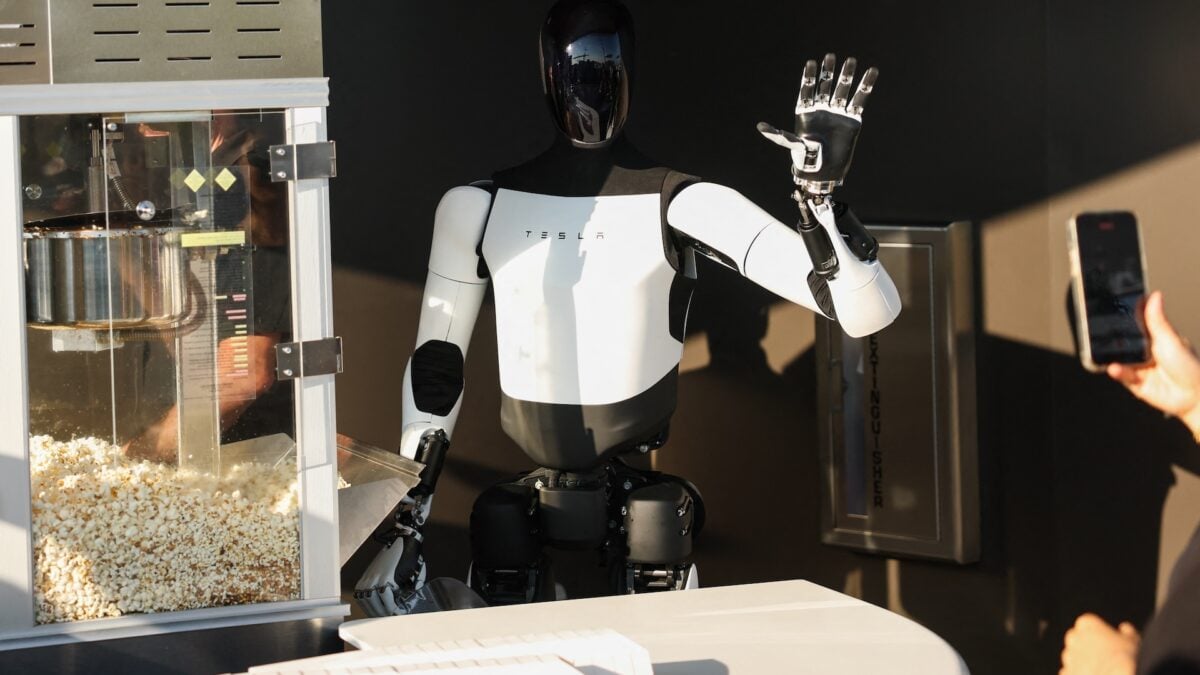 Free Bread Only After Replacing Workers with Robots Free Bread Only After Replacing Workers with Robots