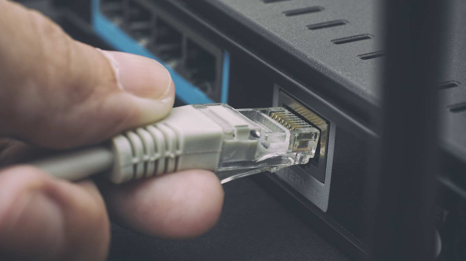 Using the Right Ethernet Port on Your Router: Here’s How to Check