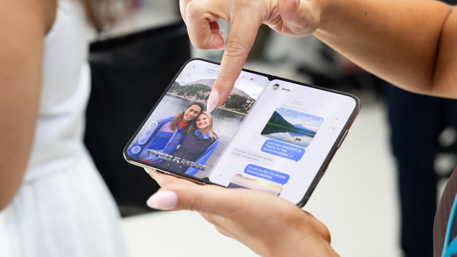 iPhone Duo’s Crease Visibility: Why We Won’t Know Soon iPhone Duo’s Crease Visibility: Why We Won’t Know Soon