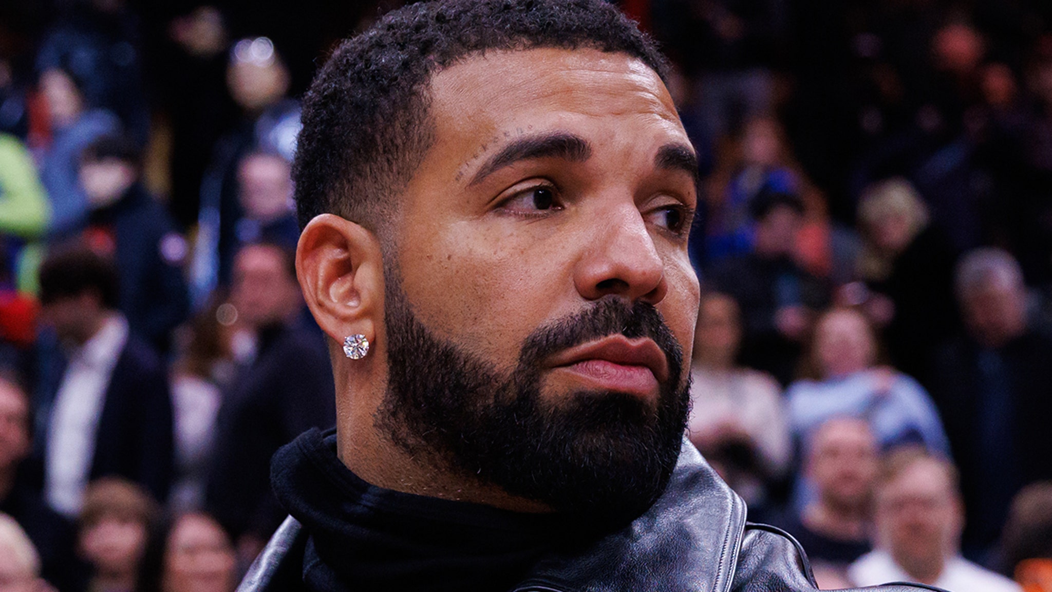 ‘Janice STFU’ Chorus Controversy: Drake’s Team Calls Lawsuit a Scam ‘Janice STFU’ Chorus Controversy: Drake’s Team Calls Lawsuit a Scam