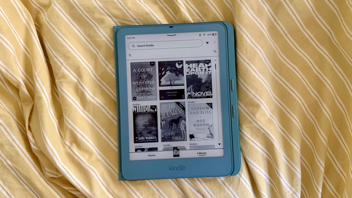 Amazon Kindle Page Turn Cover Review: Stylish Yet Pricey